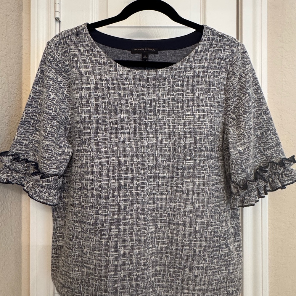 Banana Republic Women's Textured Navy Blouse with Ruffle Sleeves
